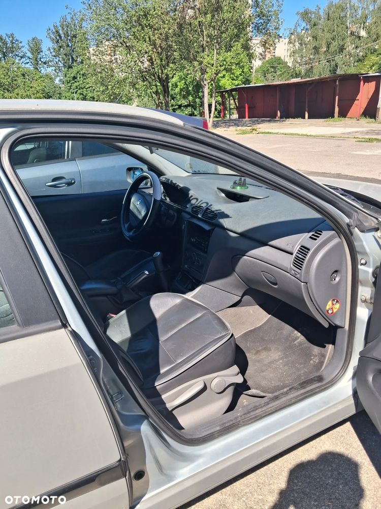 Renault Laguna 1.9 dCi Expression - 8