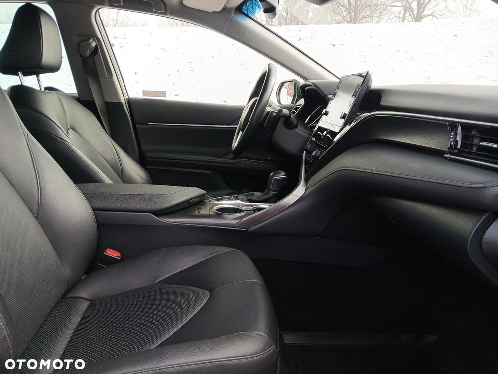 Toyota Camry 2.5 Hybrid Executive CVT - 10