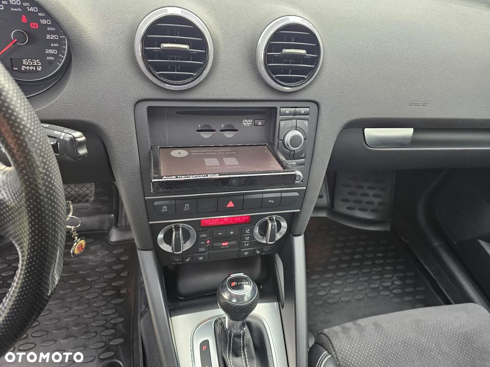 Audi A3 Sportback 1.4 TFSI Ambition S tronic - 18