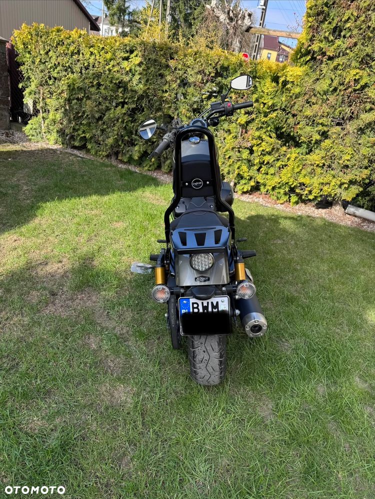 Yamaha XVS - 4