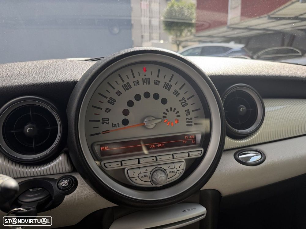 MINI 3 Portas Cooper D 50 Camden - 30