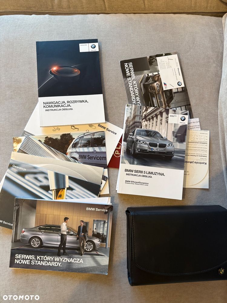 BMW Seria 5 525d xDrive Luxury Line - 23