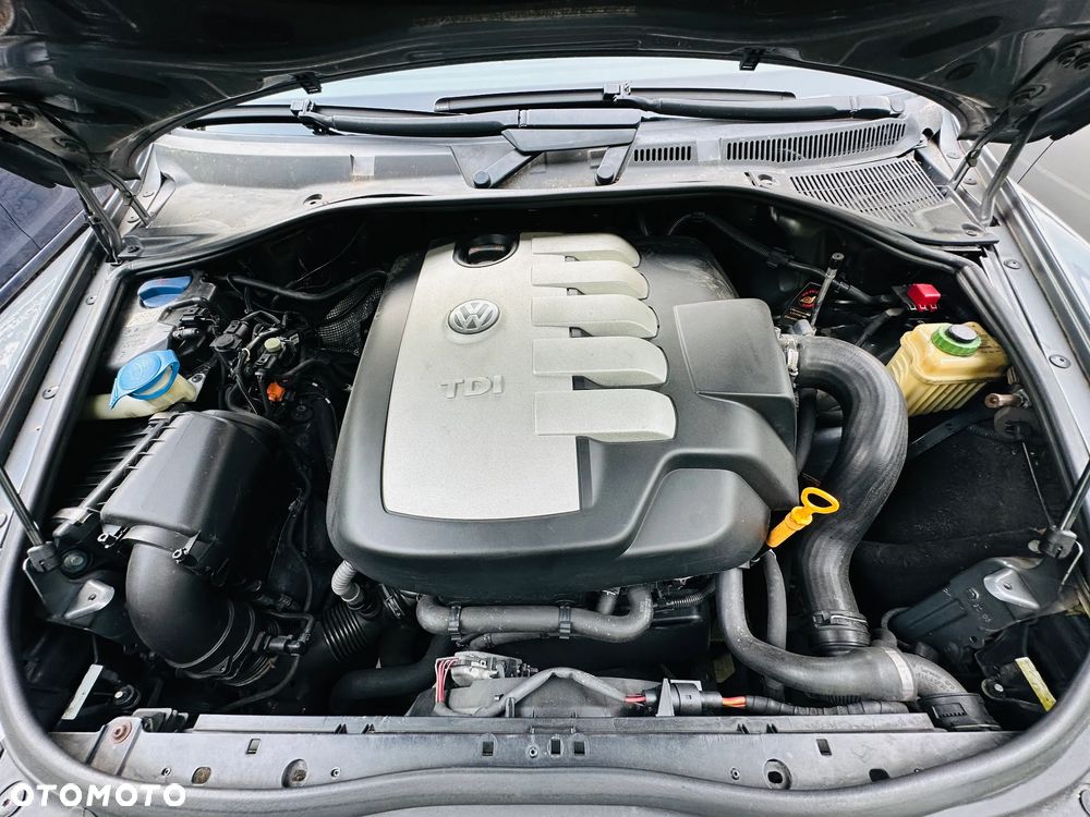 Volkswagen Touareg 2.5 R5 TDI DPF Tiptr - 14