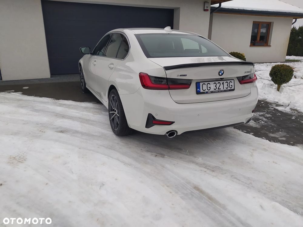 BMW Seria 3 330i Sport Line - 5