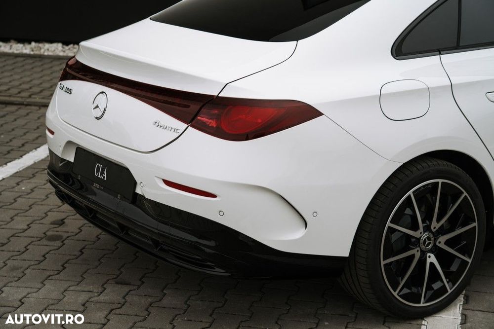 Mercedes-Benz CLA 350 4MATIC Coupe - 11