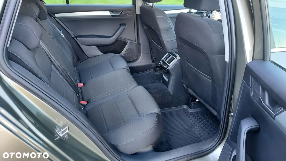 Skoda Superb 2.0 TDI Ambition - 13
