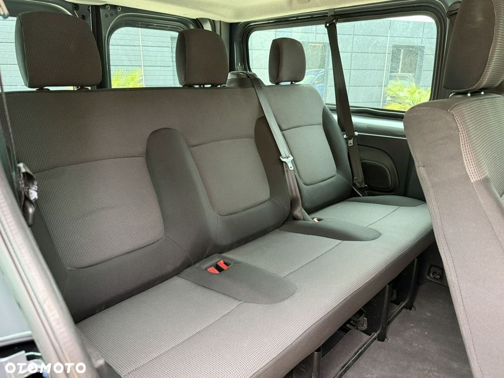 Renault Trafic Grand 2.0 dCi Escapade - 16