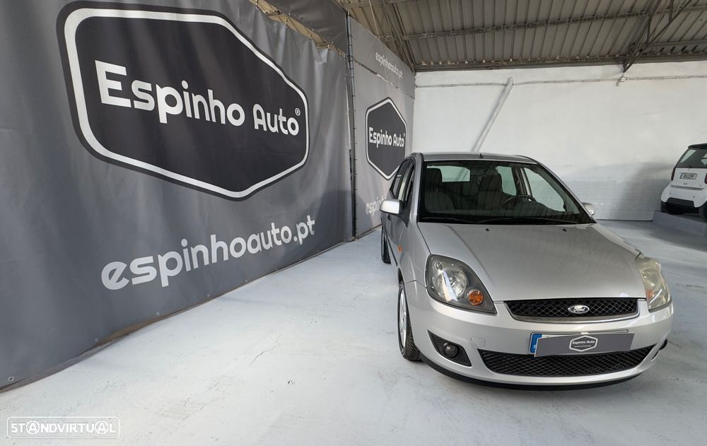 Ford Fiesta 1.25 Ghia - 5