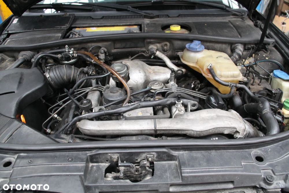AUDI A6C5  VW Passat B5  Silnik 2,5 TDI AKE - 3
