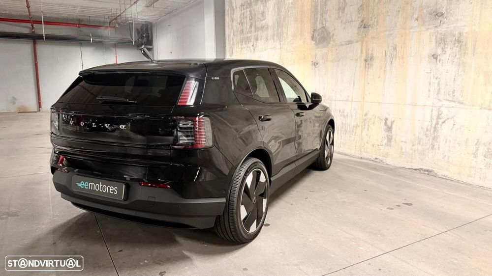 Volvo EX30 69 kWh Single Motor Extended Range Black Edition - 12