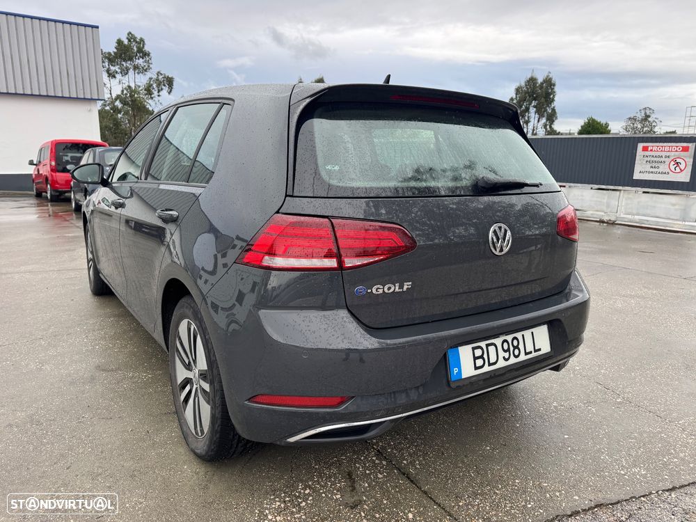 VW Golf - 6