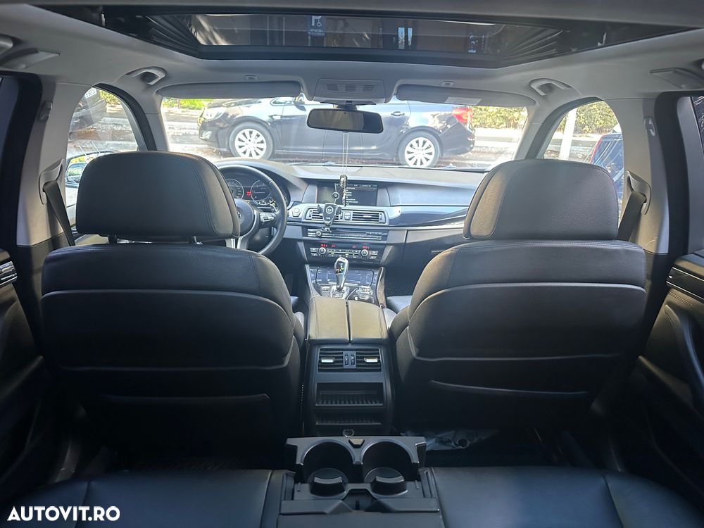 BMW Seria 5 525d Aut. Luxury Line - 15