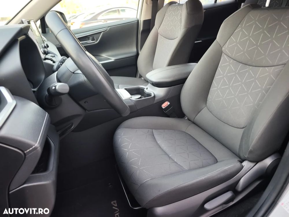 Toyota RAV4 2.0P CVT AWD Luxury - 10