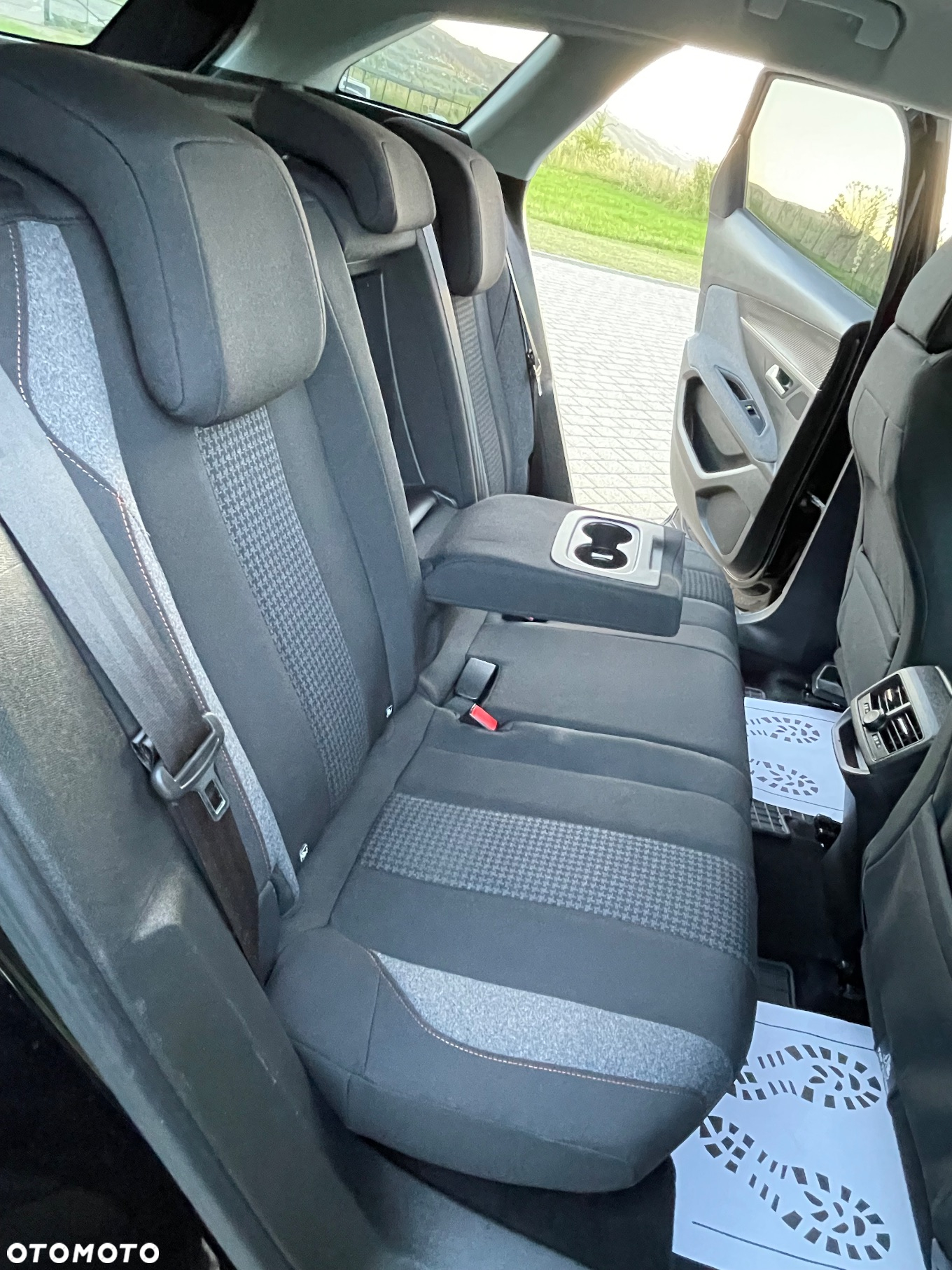Peugeot 3008 1.5 BlueHDi Active Pack S&S EAT8 - 19
