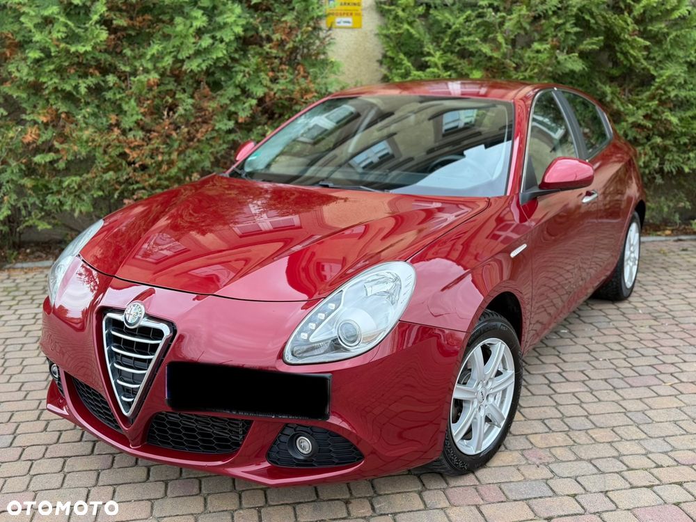 Alfa Romeo Giulietta 2012 photo 2