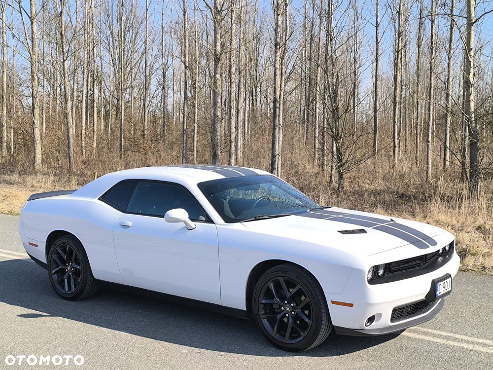 Dodge Challenger - 4