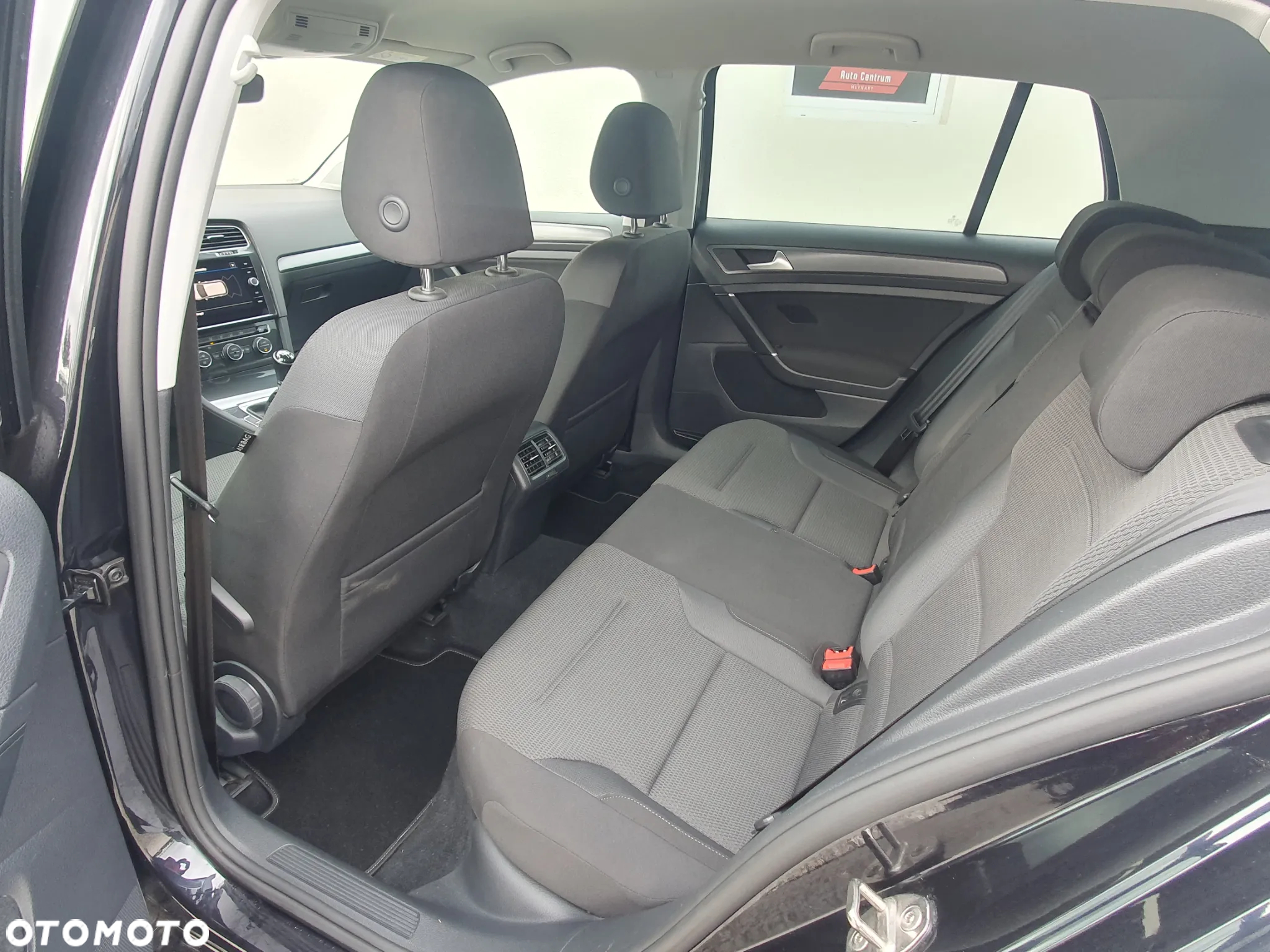 Volkswagen Golf 1.6 TDI (BlueMotion Technology) Comfortline - 11