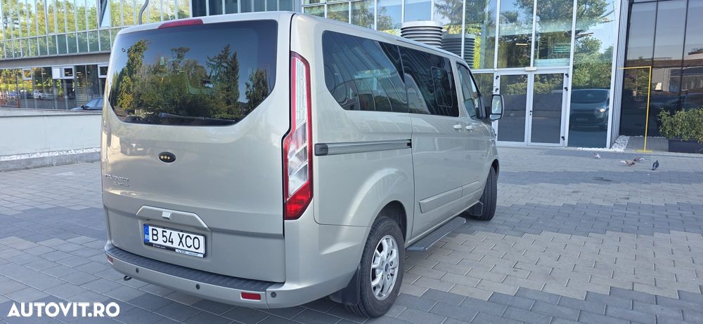 Ford Tourneo Custom - 4