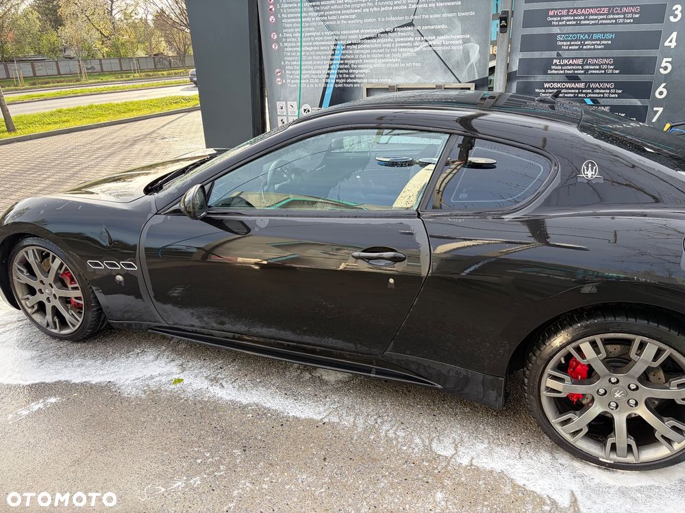 Maserati GranTurismo S Automatik - 10