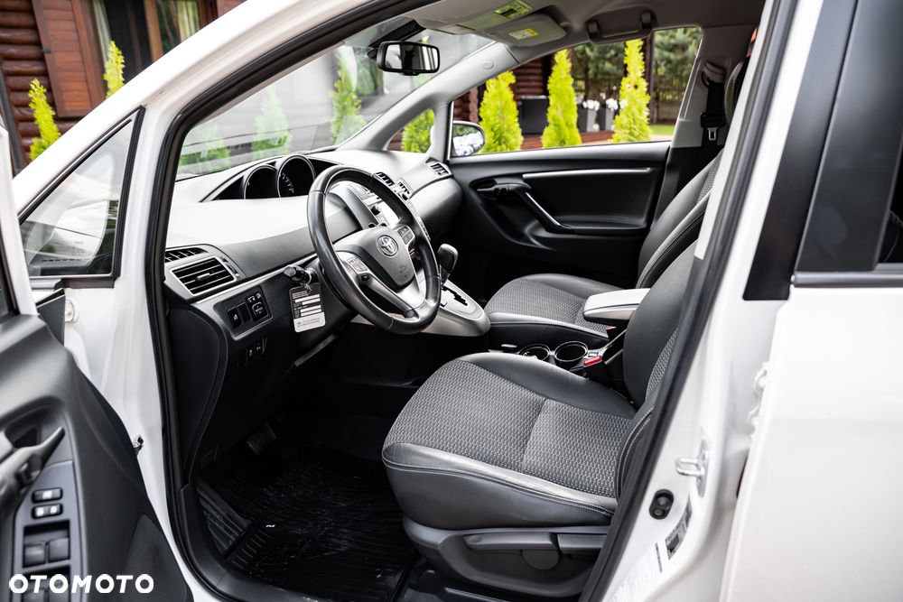 Toyota Verso 1.8 Sol 7os MS - 16