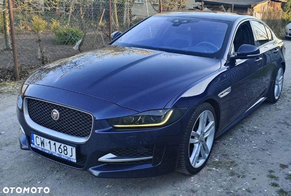 Jaguar XE 20d AWD R-Sport - 10