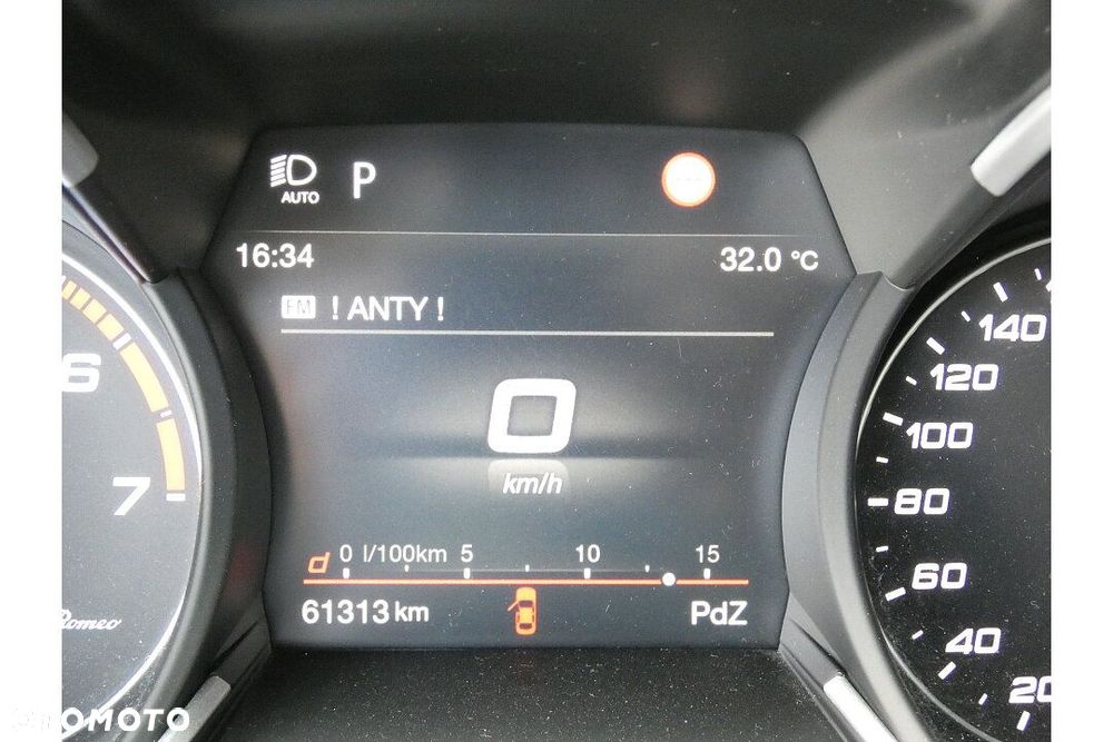 Alfa Romeo Stelvio 2.0 Turbo Veloce Q4 - 11