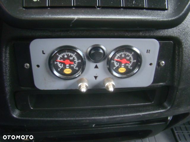 Iveco DAILY 40 C 15 3.0TDI 3.5TDMC  3-STRONNA WYWROTKA 4.0M PODUSZKI TYŁ - 23