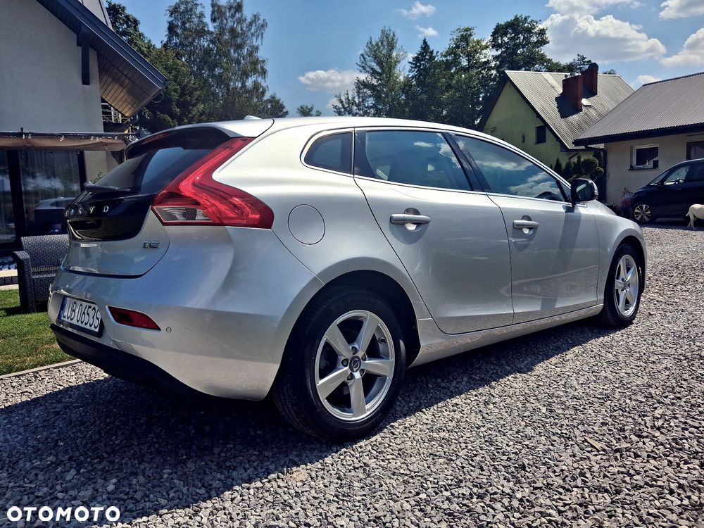 Volvo V40 D2 Summum - 3