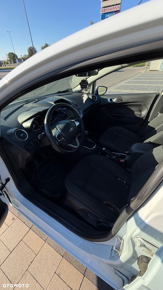 Ford Fiesta - 6