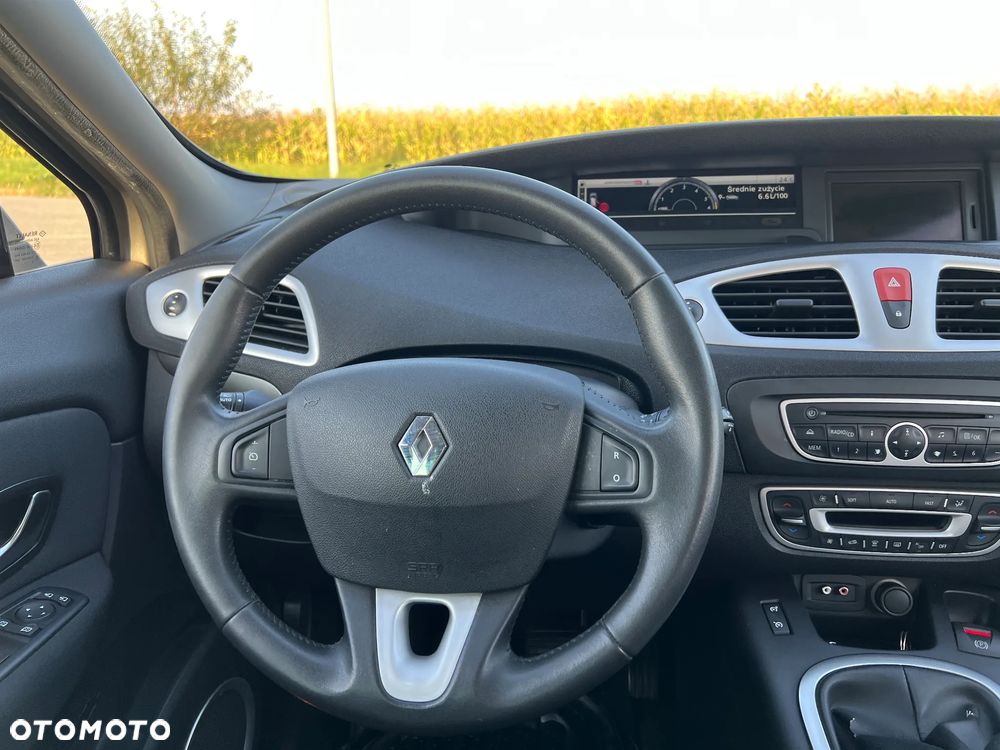 Renault Scenic 1.9 dCi Expression - 17
