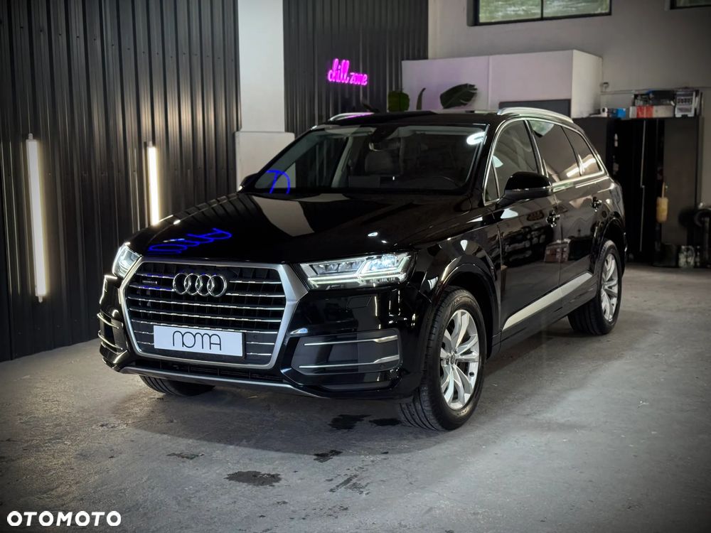 Audi Q7 - 1