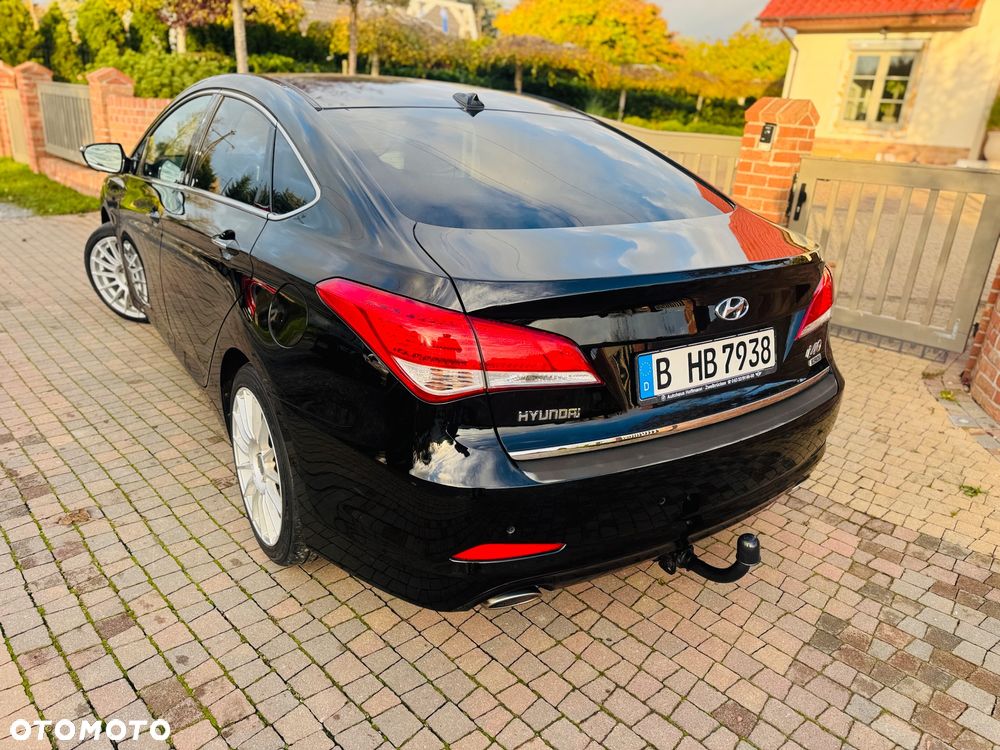 Hyundai i40 ver-1-7-crdi-bluedrive-business - 35