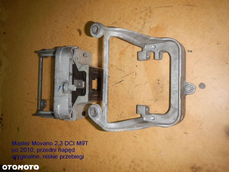 ŁAPA Z PODUSZKĄ LEWA MASTER 2,3 DCI nr 112225095R - 1