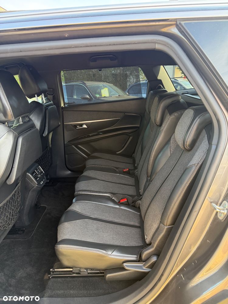 Peugeot 5008 1.6 BlueHDi Allure 7os - 21