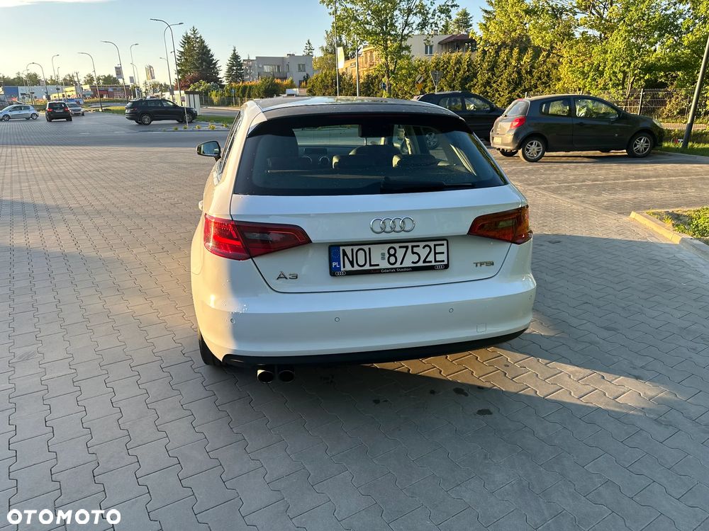 Audi A3 Sportback 1.4 TFSI Ambiente - 5