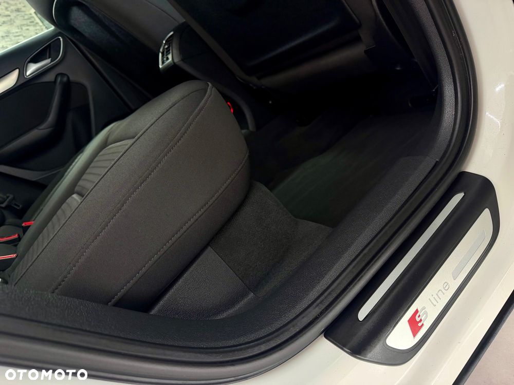 Audi Q3 2.0 TDI Sport - 11