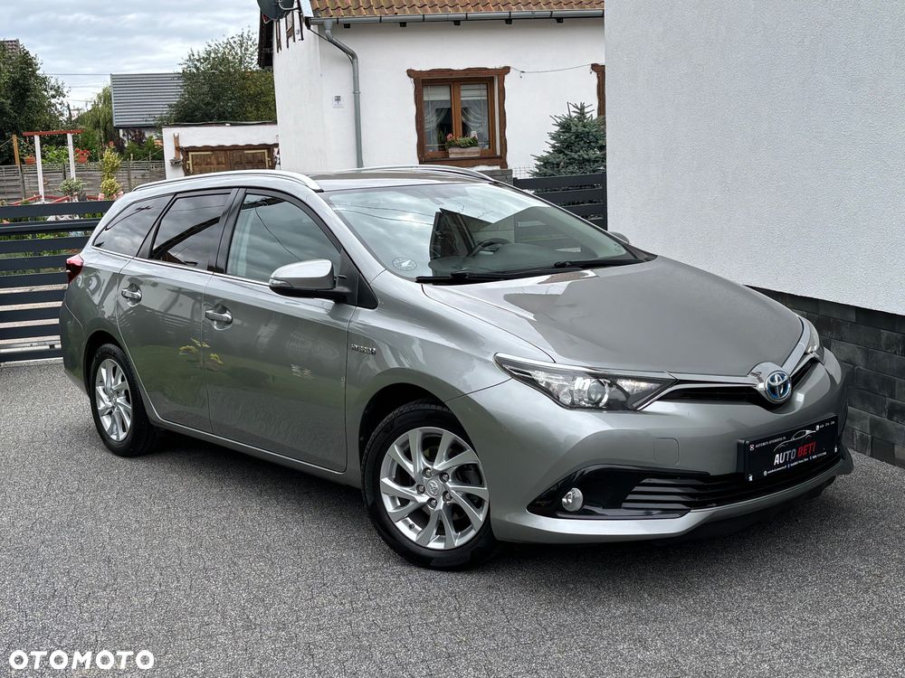 Toyota Auris 1.8 HSD Prestige NAVI - 11
