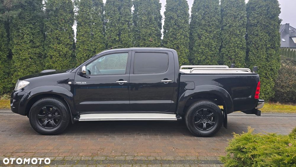 Toyota Hilux - 5