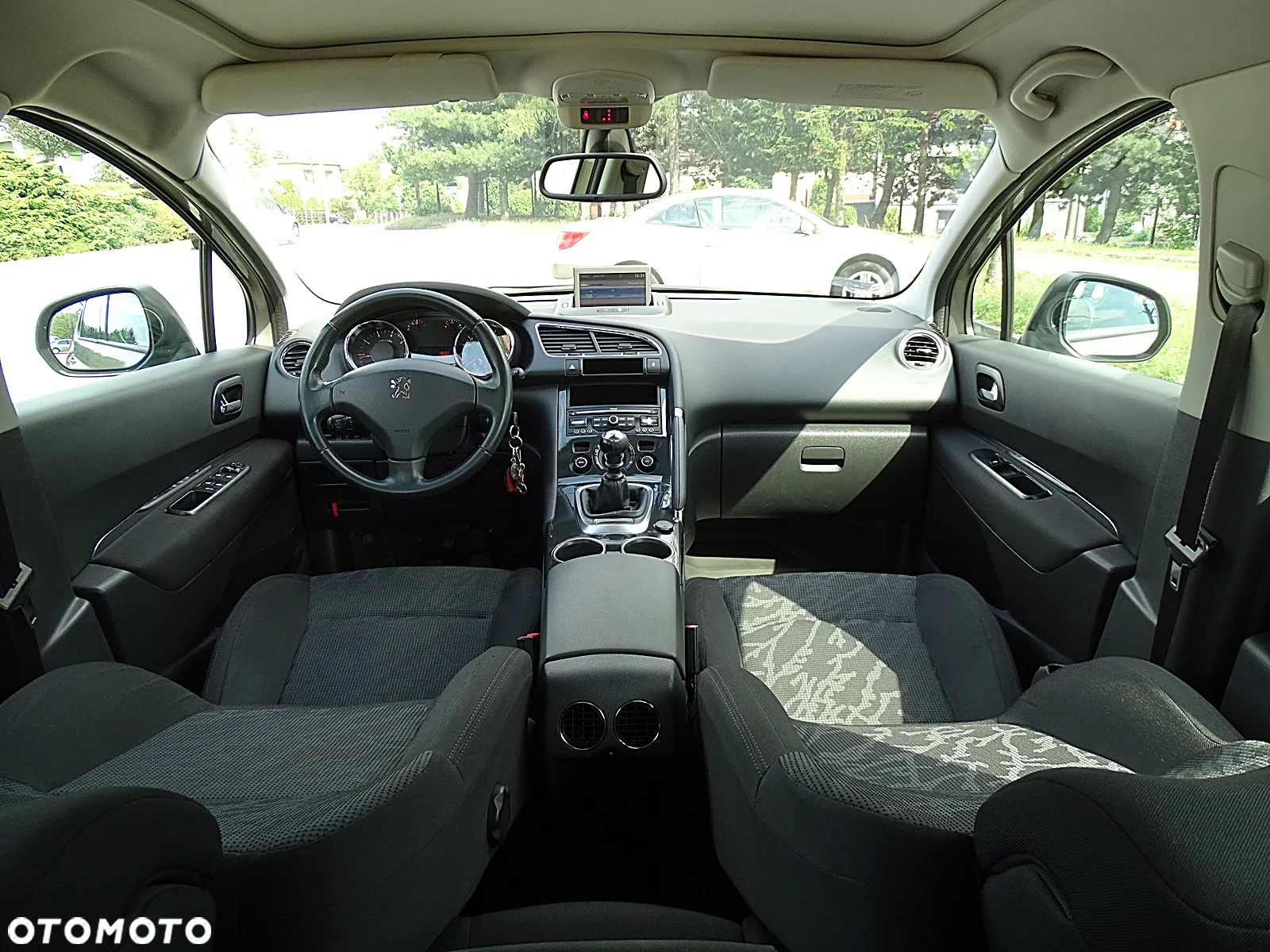 Peugeot 3008 1.6 Premium+ - 26