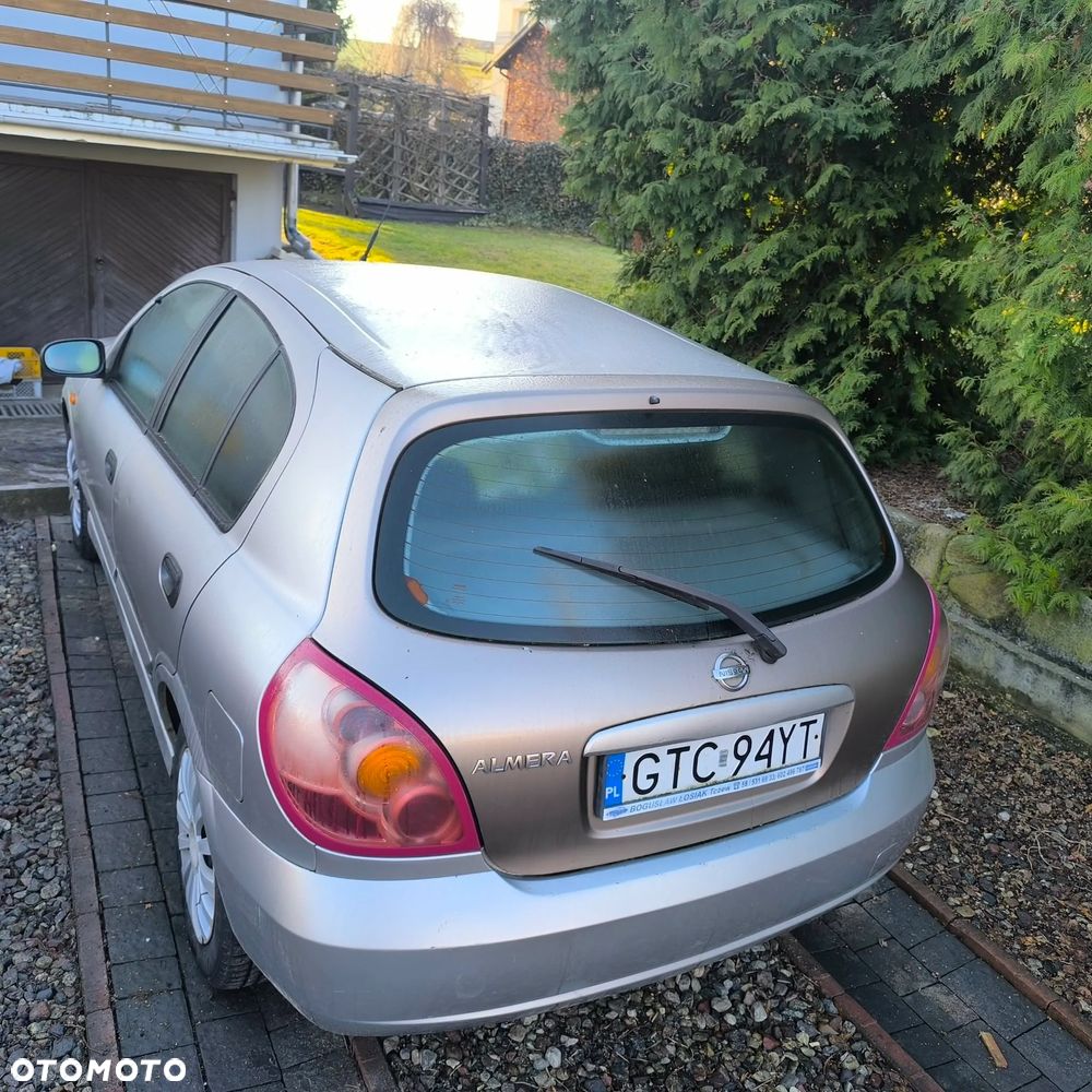 Nissan Almera - 4