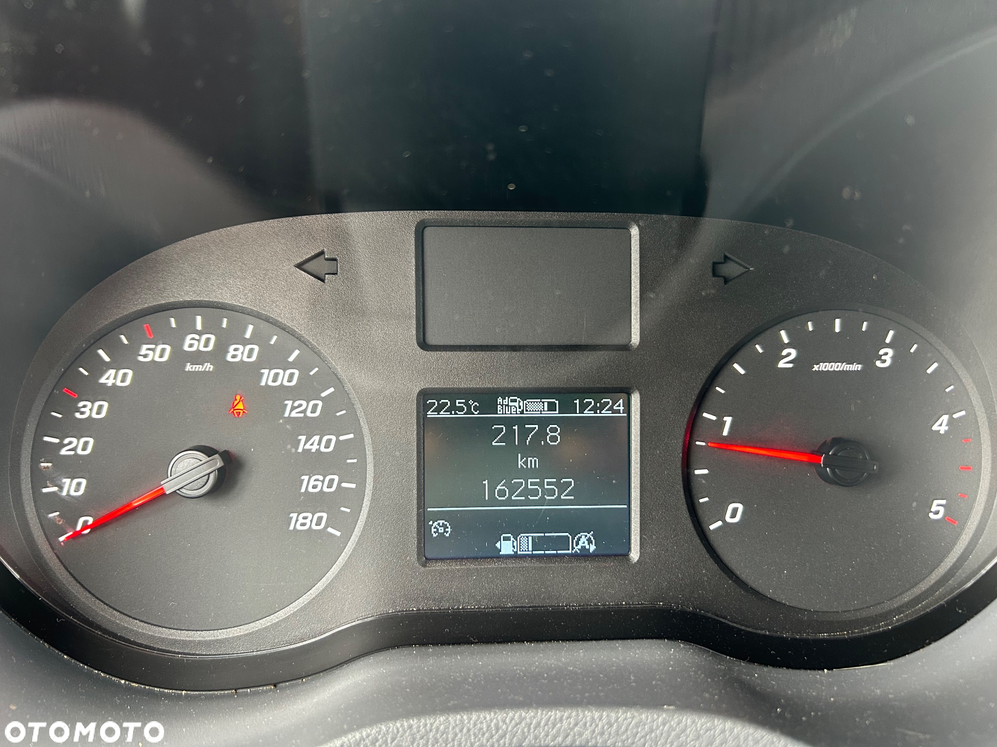 Mercedes-Benz Sprinter - 16