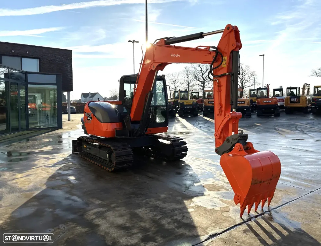 Kubota V2403-T - 3