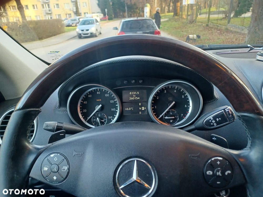 Mercedes-Benz GL 450 4Matic 7G-TRONIC Grand Edition - 14