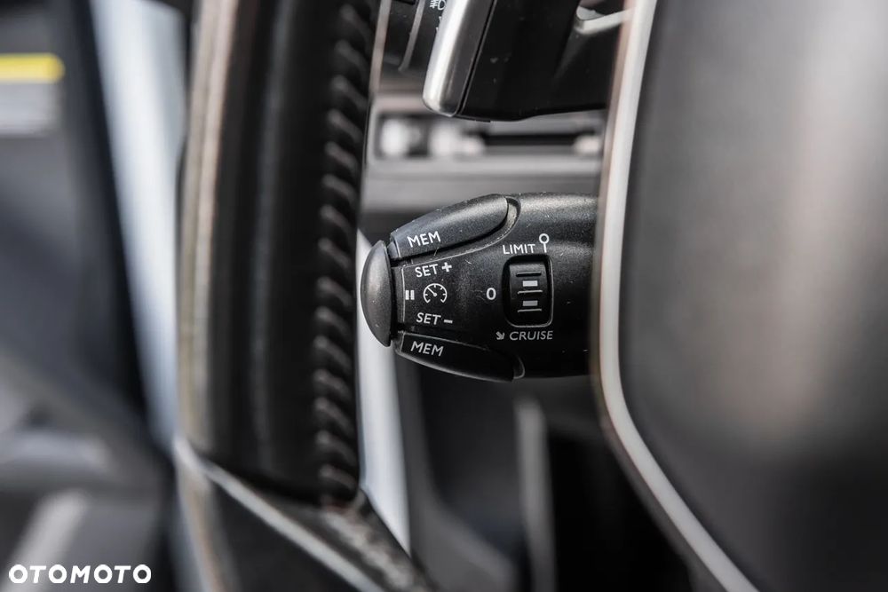 Peugeot 5008 1.5 BlueHDi Allure S&S EAT8 - 19