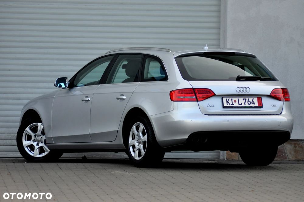 Audi A4 Avant - 8