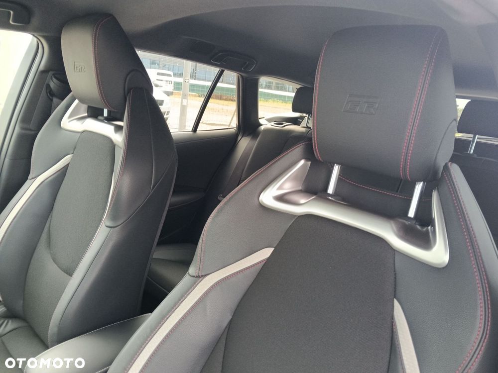 Toyota Corolla 2.0 Hybrid GR Sport Dynamic - 15
