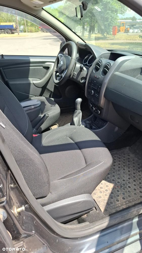 Dacia Duster 1.6 SCe S&S - 12