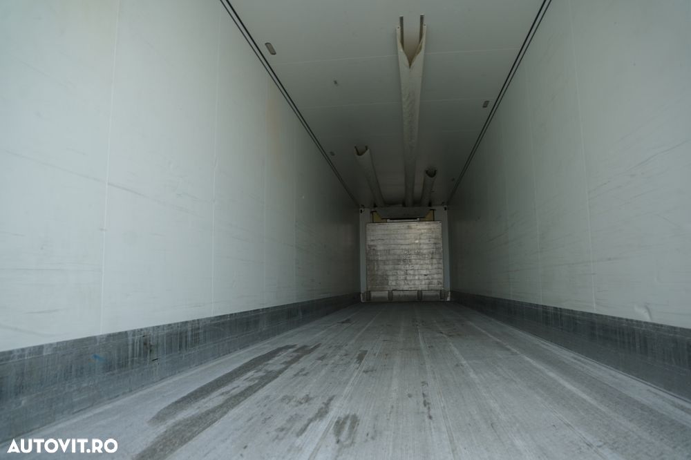 Schmitz Cargobull CAMION FRIGORIFER / TRANSPORT MAXIMA 1300 / AXĂ RIDICATĂ / COȘ PENTRU PALEȚI - 15