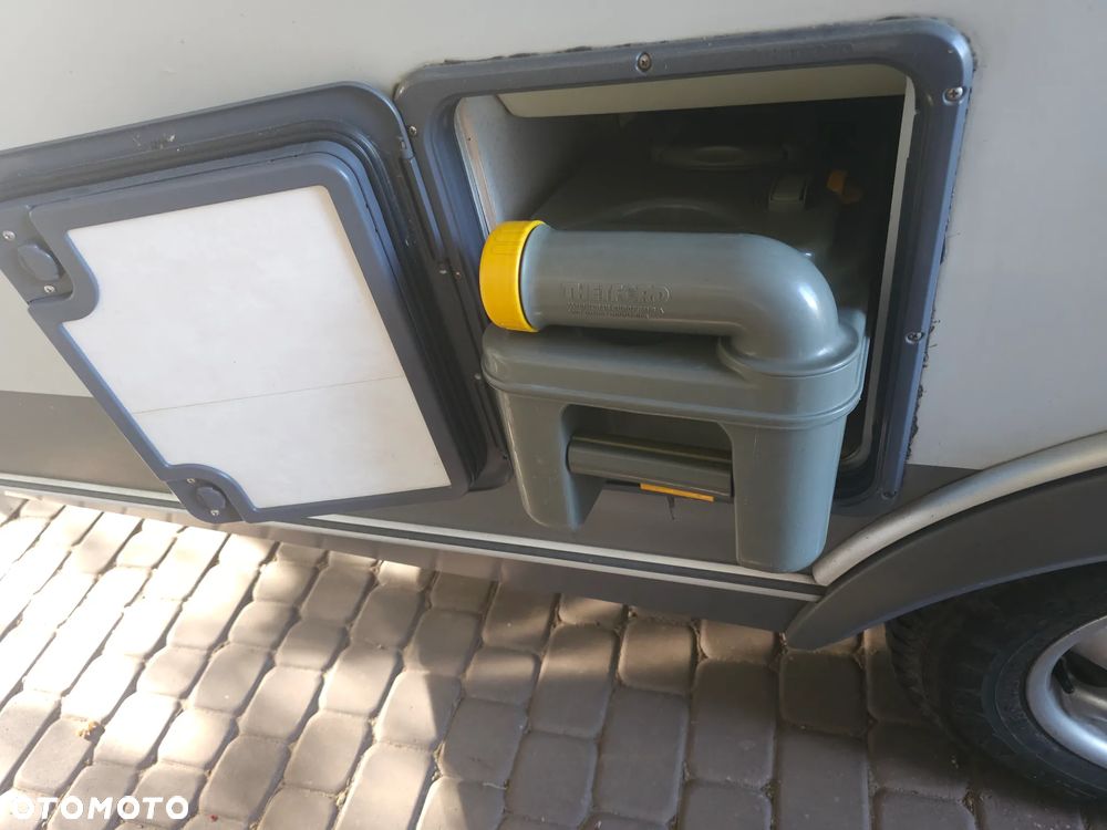 Hymer-Eriba Nova Swing 462A - 10