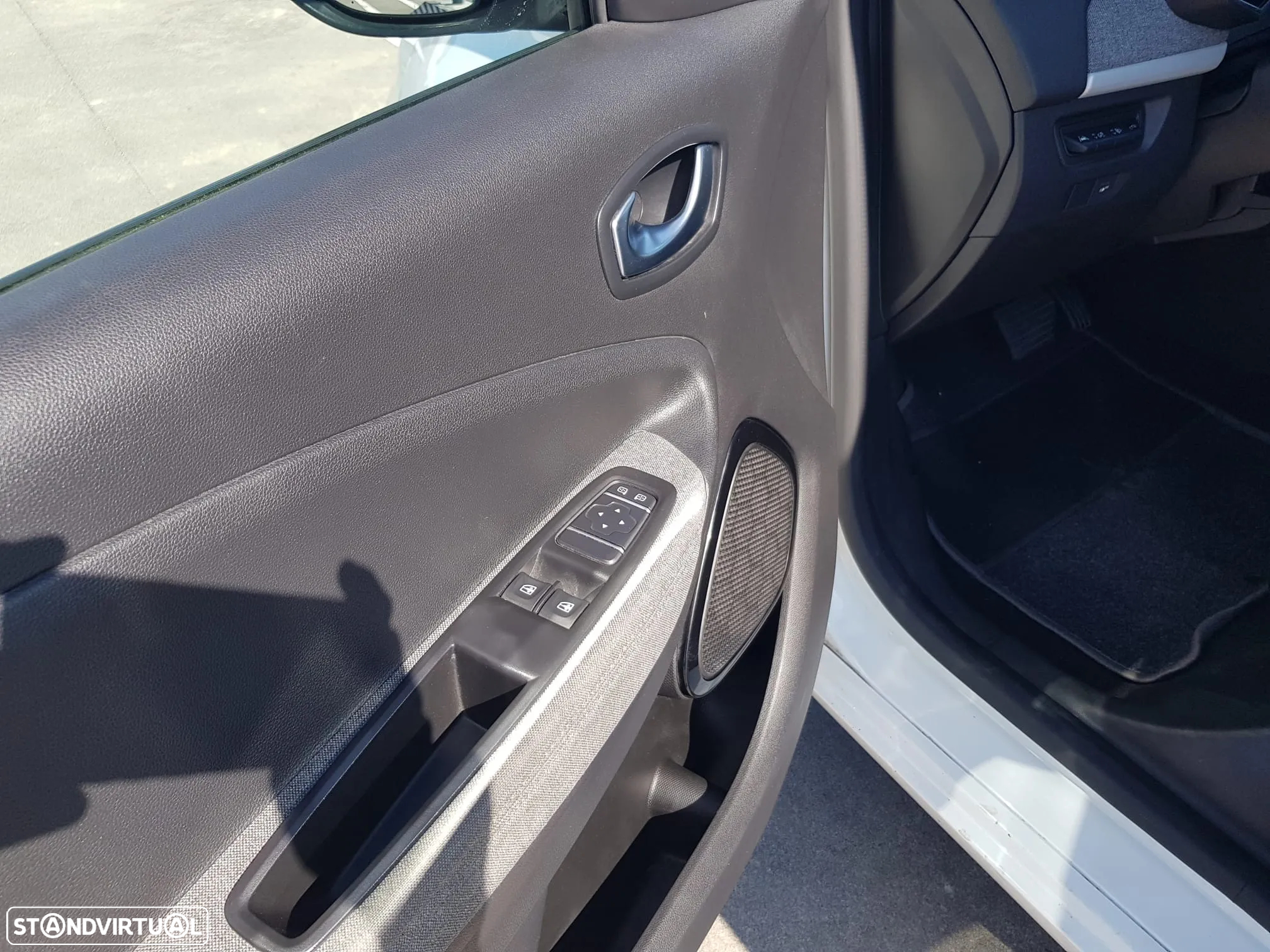 Renault Zoe (c/ Bateria) Z.E. 50 LIFE - 7